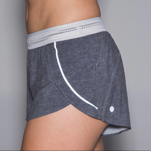 lululemon | Split Second Short | Heathered dark grey | Size 6 - Picture 1 of 8